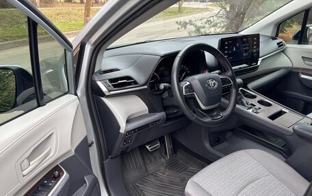 Toyota Sienna, 2020 год, 3 850 000 рублей, 9 фотография