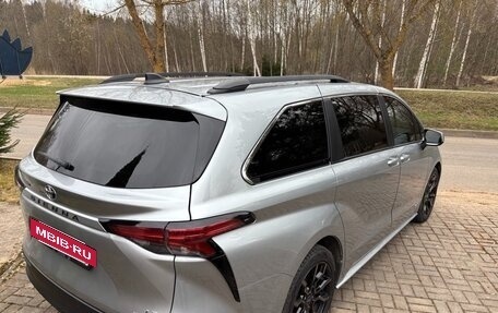 Toyota Sienna, 2020 год, 3 850 000 рублей, 3 фотография