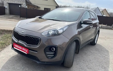 KIA Sportage IV рестайлинг, 2017 год, 2 000 000 рублей, 11 фотография