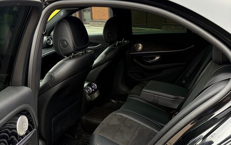 Mercedes-Benz E-Класс, 2018 год, 3 700 000 рублей, 9 фотография