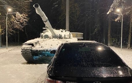 Toyota Camry, 2017 год, 2 250 000 рублей, 2 фотография