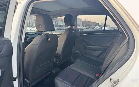 Volkswagen T-Roc I, 2022 год, 1 940 000 рублей, 12 фотография