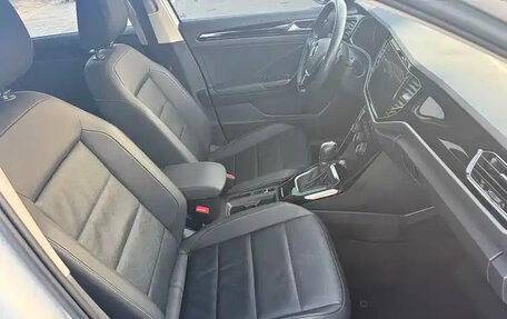 Volkswagen T-Roc I, 2022 год, 1 940 000 рублей, 11 фотография