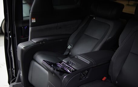 Lexus LM, 2026 год, 21 990 000 рублей, 12 фотография