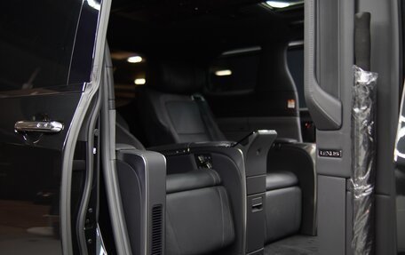 Lexus LM, 2026 год, 21 990 000 рублей, 14 фотография