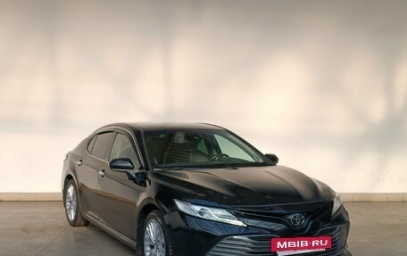 Toyota Camry, 2019 год, 2 875 000 рублей, 3 фотография