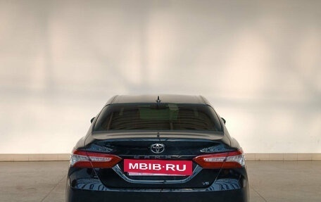 Toyota Camry, 2019 год, 2 875 000 рублей, 6 фотография