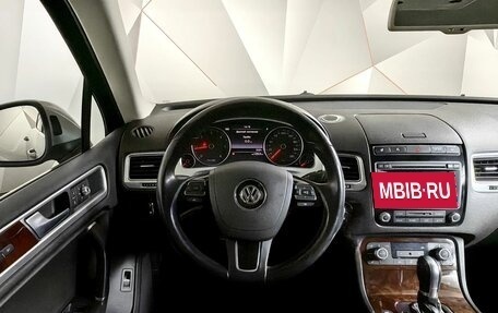 Volkswagen Touareg III, 2016 год, 3 495 000 рублей, 20 фотография