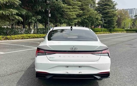 Hyundai Elantra, 2021 год, 1 690 000 рублей, 4 фотография