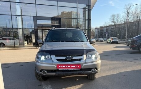 Chevrolet Niva I рестайлинг, 2017 год, 575 000 рублей, 8 фотография