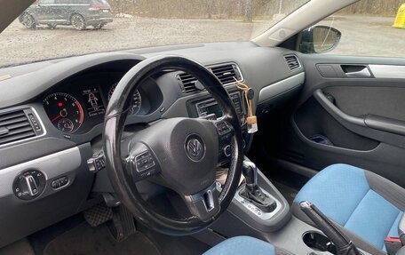 Volkswagen Jetta VI, 2013 год, 800 000 рублей, 10 фотография
