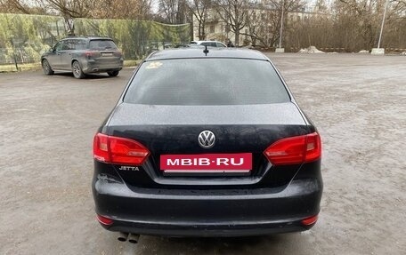 Volkswagen Jetta VI, 2013 год, 800 000 рублей, 6 фотография