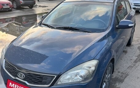 KIA cee'd I рестайлинг, 2011 год, 750 000 рублей, 1 фотография