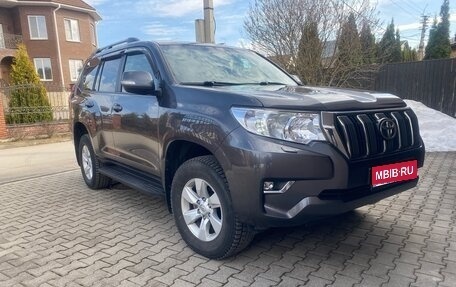 Toyota Land Cruiser Prado 150 рестайлинг 2, 2019 год, 5 180 000 рублей, 1 фотография