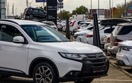 Mitsubishi Outlander III рестайлинг 3, 2016 год, 1 795 000 рублей, 8 фотография