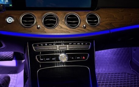 Mercedes-Benz E-Класс, 2016 год, 3 500 000 рублей, 7 фотография