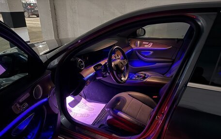 Mercedes-Benz E-Класс, 2016 год, 3 500 000 рублей, 5 фотография