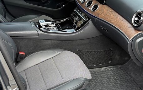 Mercedes-Benz E-Класс, 2016 год, 3 500 000 рублей, 12 фотография