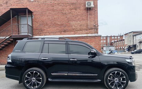 Toyota Land Cruiser 200, 2020 год, 8 700 000 рублей, 4 фотография