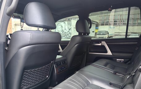 Toyota Land Cruiser 200, 2020 год, 8 700 000 рублей, 13 фотография