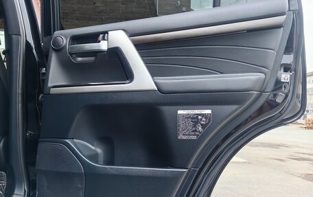 Toyota Land Cruiser 200, 2020 год, 8 700 000 рублей, 17 фотография