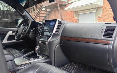 Toyota Land Cruiser 200, 2020 год, 8 700 000 рублей, 19 фотография