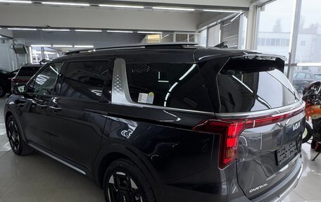 KIA Carnival, 2025 год, 6 050 000 рублей, 4 фотография