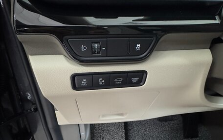 KIA Carnival, 2025 год, 6 050 000 рублей, 13 фотография