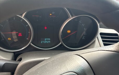 Chevrolet Cruze II, 2009 год, 500 000 рублей, 7 фотография