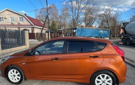 Hyundai Solaris II рестайлинг, 2015 год, 900 000 рублей, 7 фотография