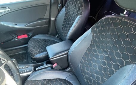 Hyundai Solaris II рестайлинг, 2015 год, 900 000 рублей, 9 фотография