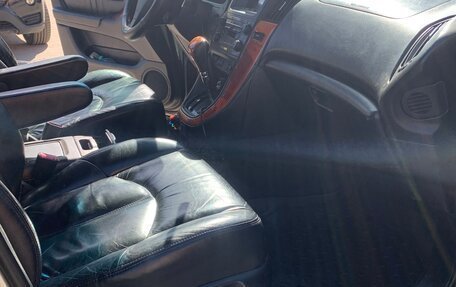 Lexus RX IV рестайлинг, 2001 год, 785 000 рублей, 11 фотография