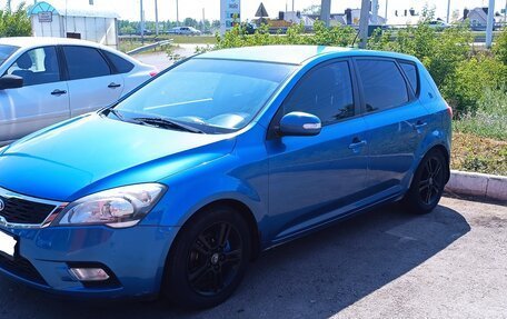 KIA cee'd I рестайлинг, 2010 год, 690 000 рублей, 2 фотография