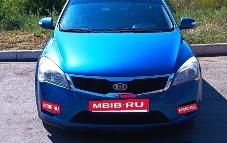 KIA cee'd I рестайлинг, 2010 год, 690 000 рублей, 4 фотография