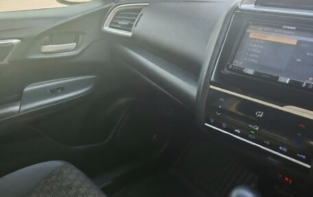 Honda Fit III, 2015 год, 830 000 рублей, 14 фотография