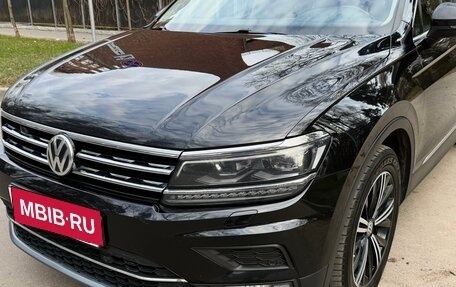 Volkswagen Tiguan II, 2017 год, 2 850 000 рублей, 7 фотография
