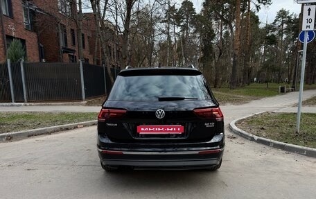 Volkswagen Tiguan II, 2017 год, 2 850 000 рублей, 4 фотография