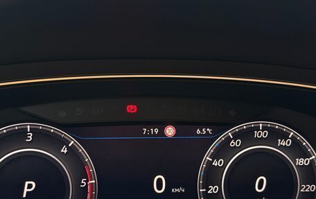 Volkswagen Tiguan II, 2017 год, 2 850 000 рублей, 21 фотография