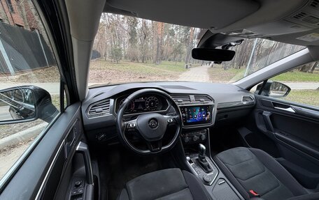 Volkswagen Tiguan II, 2017 год, 2 850 000 рублей, 38 фотография