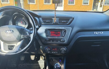 KIA Rio III рестайлинг, 2013 год, 630 000 рублей, 8 фотография