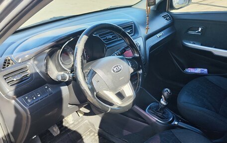 KIA Rio III рестайлинг, 2013 год, 630 000 рублей, 6 фотография