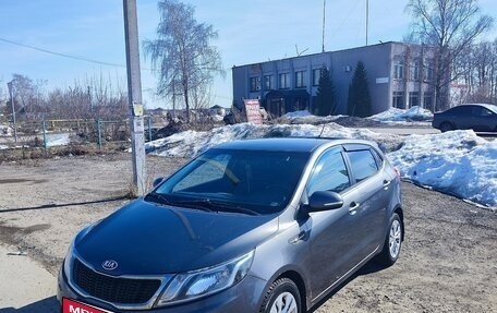 KIA Rio III рестайлинг, 2013 год, 630 000 рублей, 2 фотография