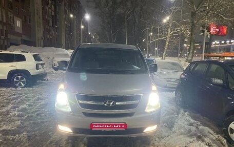 Hyundai Grand Starex Grand Starex I рестайлинг 2, 2011 год, 1 375 000 рублей, 8 фотография