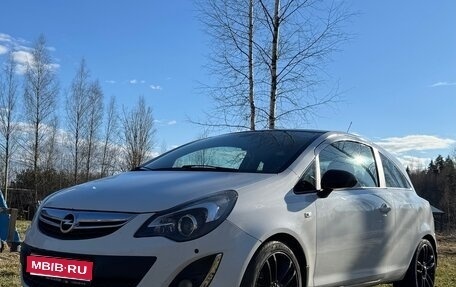 Opel Corsa D, 2014 год, 750 000 рублей, 1 фотография