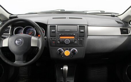 Nissan Tiida, 2010 год, 670 000 рублей, 9 фотография