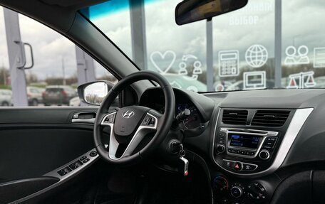Hyundai Solaris II рестайлинг, 2015 год, 950 000 рублей, 10 фотография