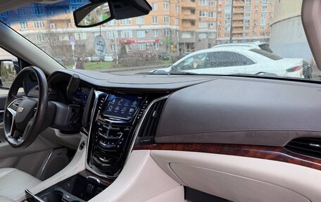 Cadillac Escalade IV, 2016 год, 3 190 000 рублей, 12 фотография