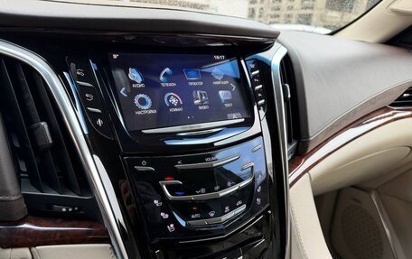 Cadillac Escalade IV, 2016 год, 3 190 000 рублей, 20 фотография