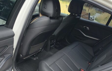 BMW 3 серия, 2019 год, 2 500 000 рублей, 8 фотография