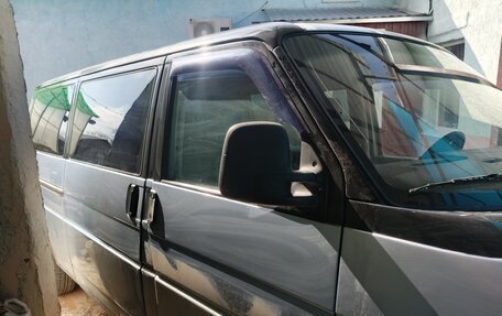 Volkswagen Caravelle T4, 1995 год, 850 000 рублей, 2 фотография